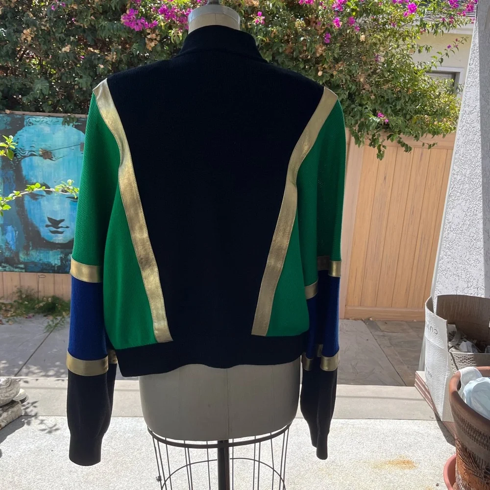 That retro St. John sweater you've been dying for! Multi-color, gold trim - Picture 8 of 13